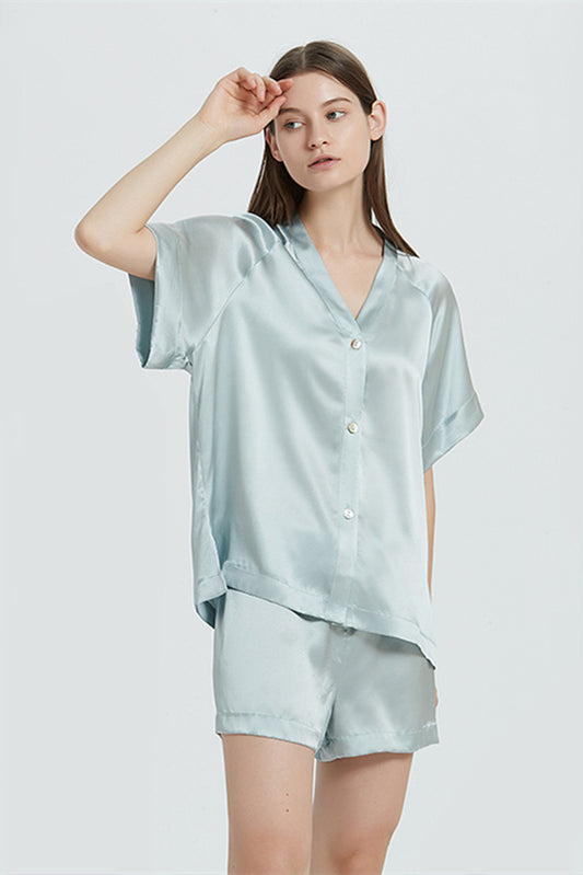 Silk Pajamas Suit Comfortable V-neck Short Sleeved Shorts